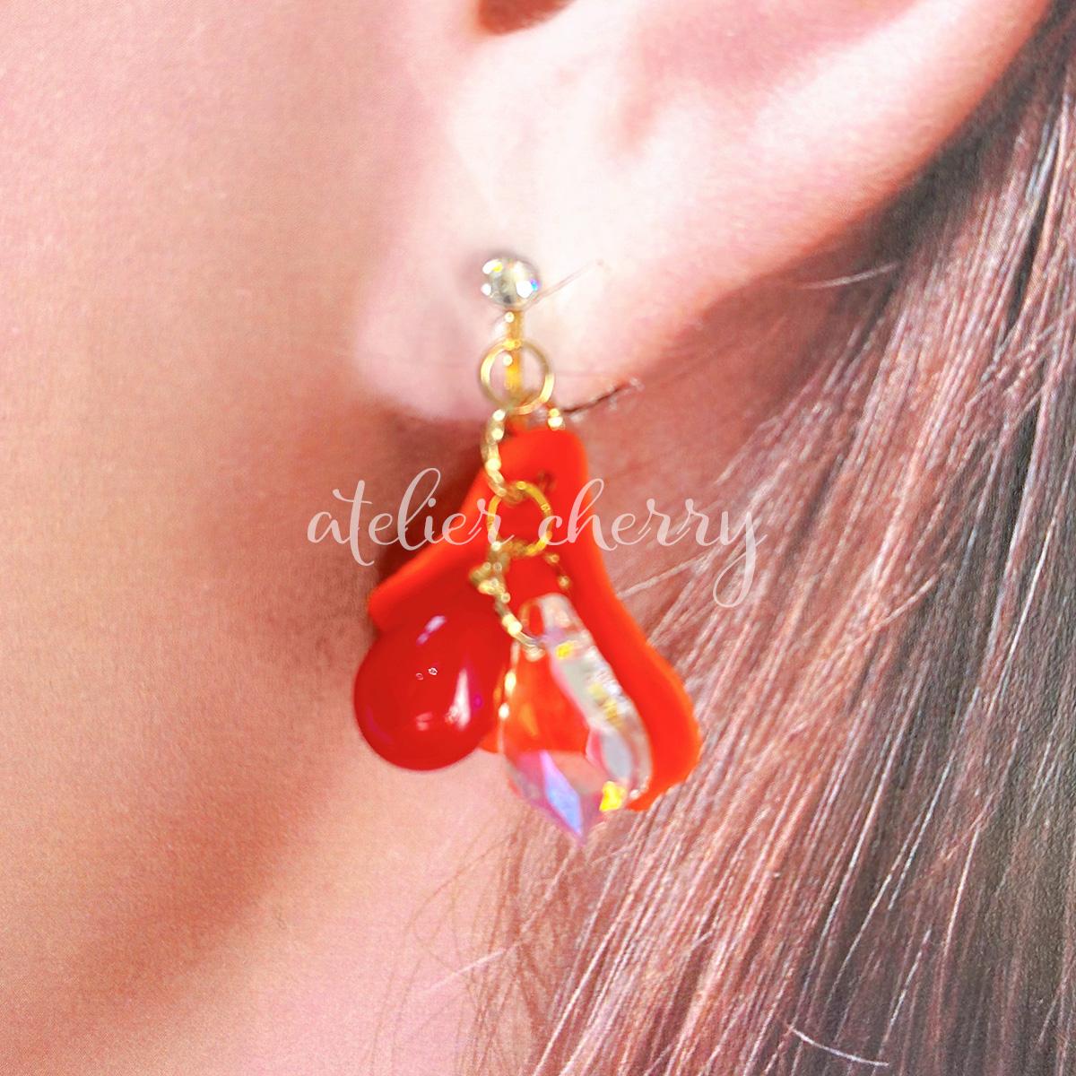 ビタミンカラーが映える花びらイヤリング1枚目の画像